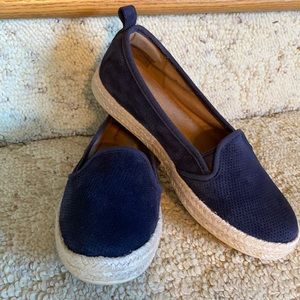 Clarks suede mocs. Size 6.5M.
